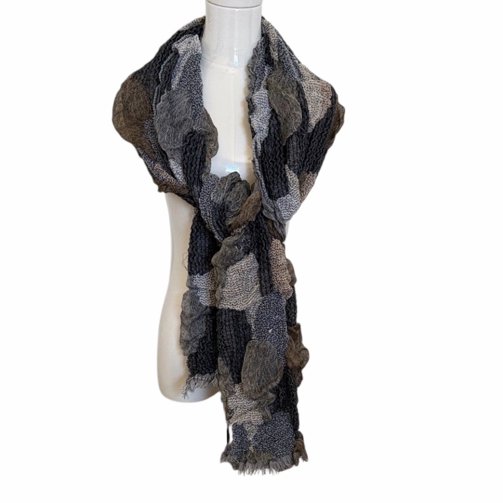 Gray and Black Textured Scarf